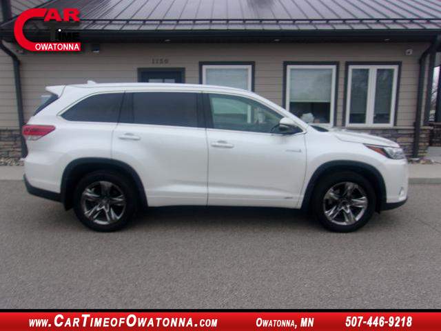 2018 Toyota Highlander Limited's photo
